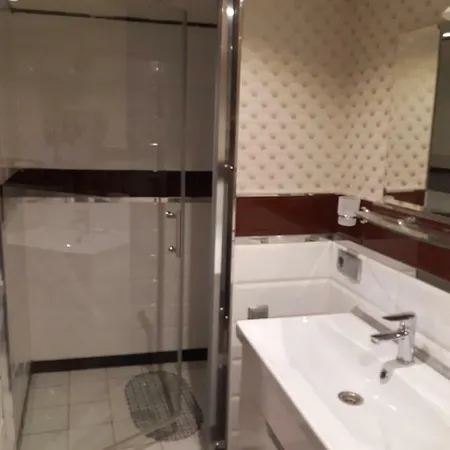 студія подобово 3 Apartment *