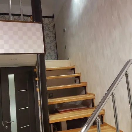 Апартаменты студія подобово 3 *