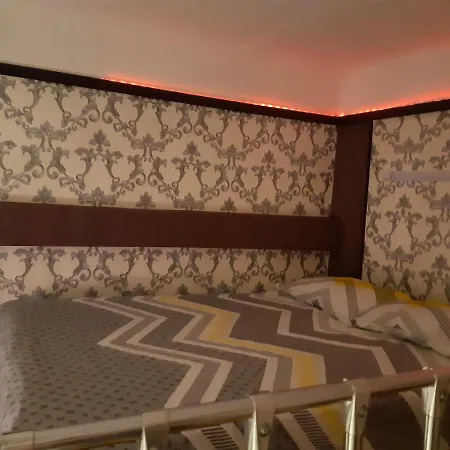 студія подобово 3 Апартаменты *