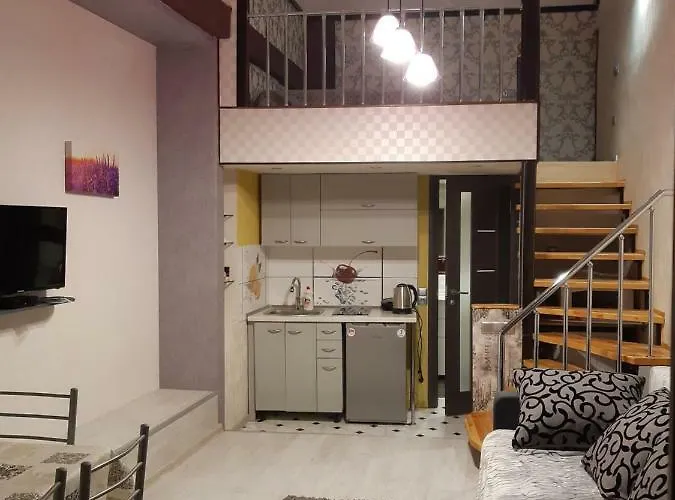 студія подобово 3 *